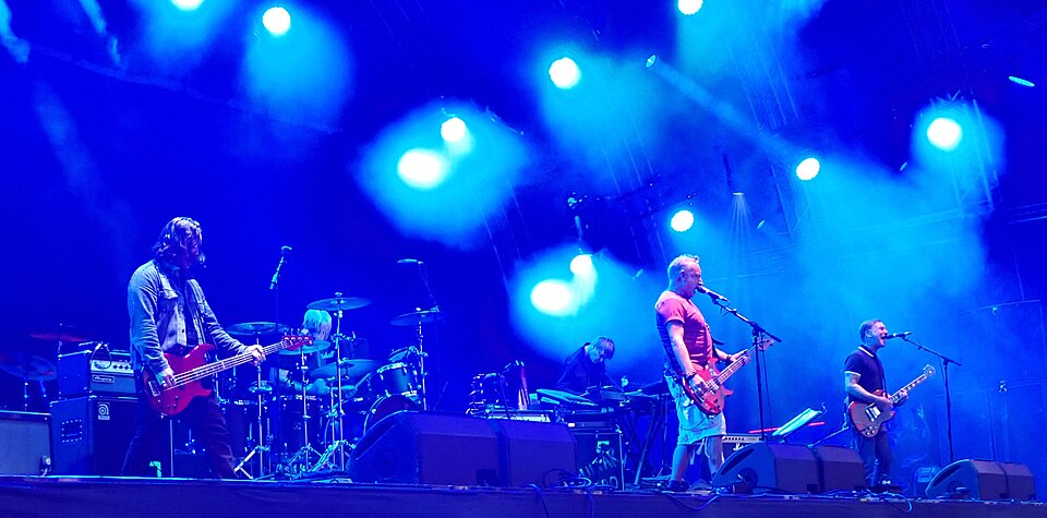 Peter Hook & The Light